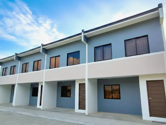 Exterior of a fully finished townhouse in San Jose del Monte