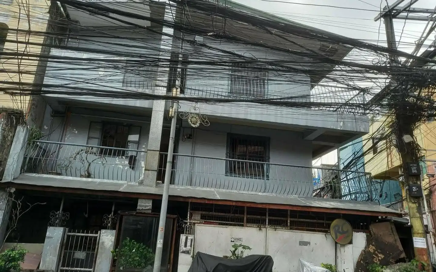 Exterior of the apartment building along Acacia Street in Taguig