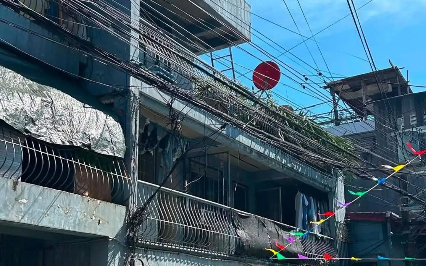12-Room Apartment Building for Sale in Taguig | Cembo